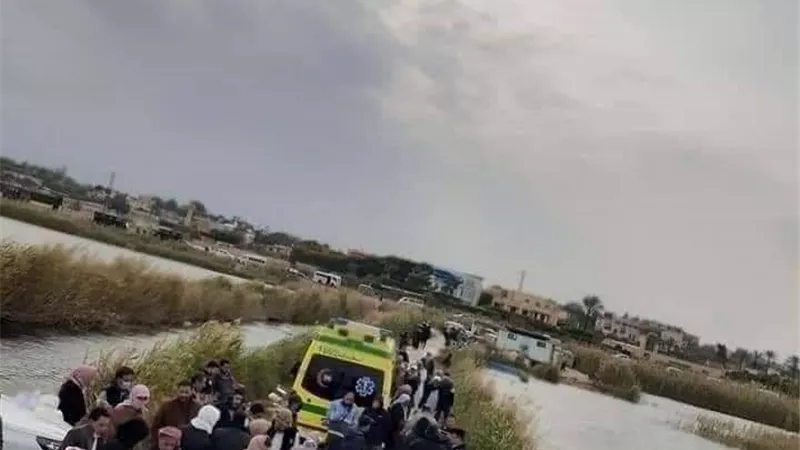 مأساة حمودة.. فقد أسرته بالكامل«زوجته وبناته الثلاثة» فى غرق مركب مريوط | فيديو