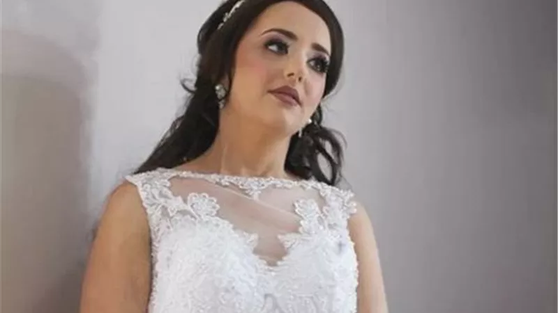 تفاصيل مؤثرة..سرطان نادر ينهي حياة عروس بعد 10 أيام من حفل زفافها | شاهد