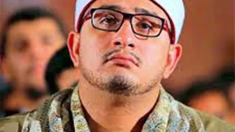 بعد ادعائه رؤية الذات الإلهية .. أول تحرك من نقابة القراء ضد محمود الشحات أنور