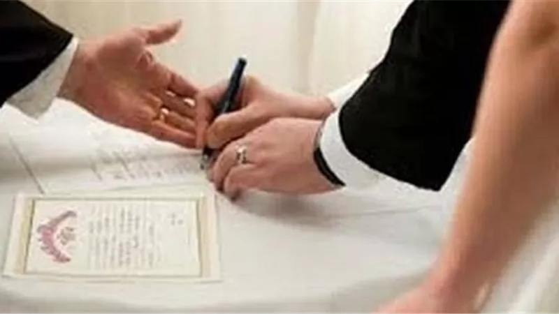 الإفتاء تحسم الجدل وتجيب..هل يجوز الجمع بين زوجتي وبنت أخيها؟