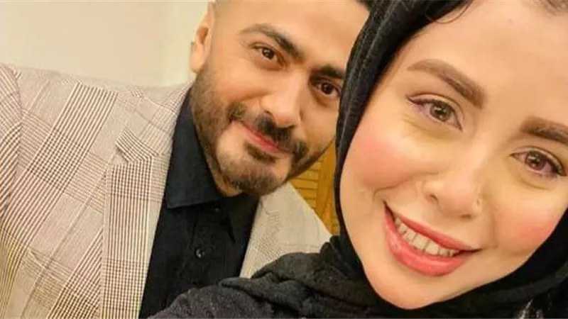 بعد رد فعلها غير المتوقع.. قصة تامر حسني مع ملكة جمال المحجبات | شاهد 