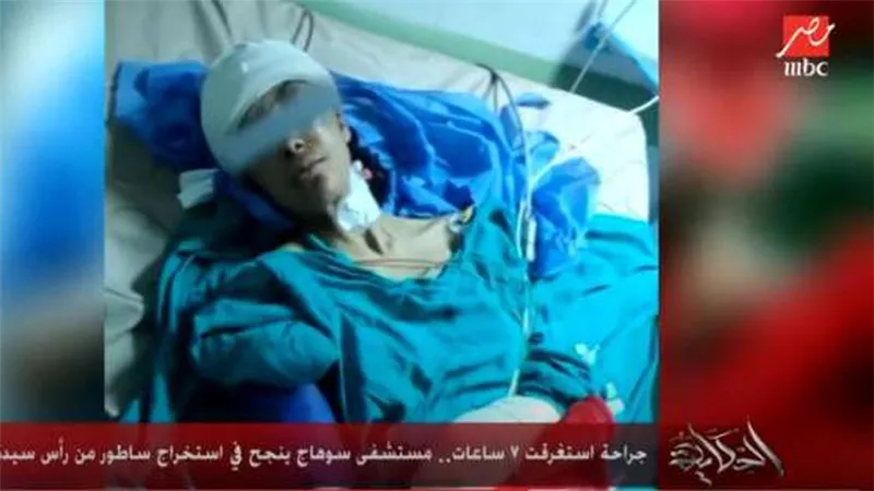 خناقة ضراير.. القصة الكاملة لإزالة ساطور من رأس امرأة بالصعيد | شاهد