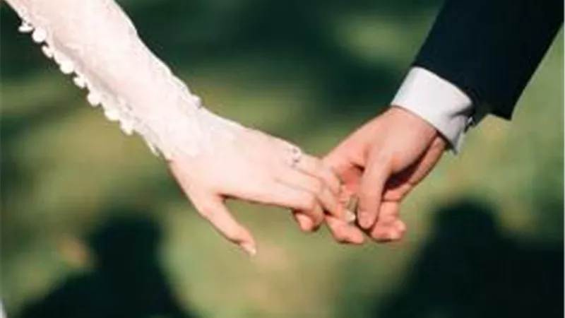 للرجال.. 3 جمل تعفيك من المشاكل الزوجية