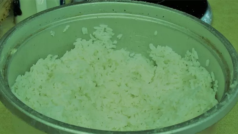 لن تتوقع ما هو؟.. خطأ يحوّل الأرز المطبوخ إلى مادة سامة