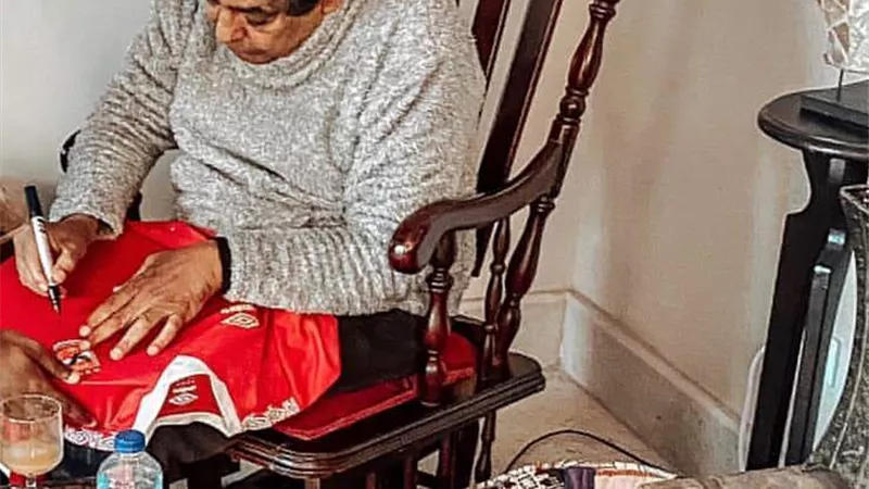 كش ملك.. أقوى رد من الزمالك على تصريحات محمد منير 
