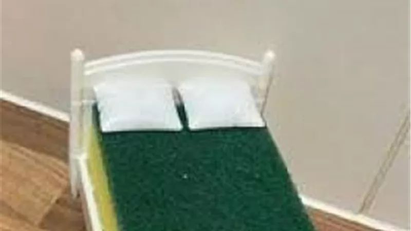 أشعر بالخجل .. زوج يثير الجدل بعد نشر صورة لإحدى مشتريات زوجته