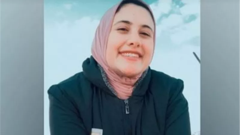 قلمين على وشه وكسرت موبايله.. أسماء تلقن متحرشا درسا قاسيا