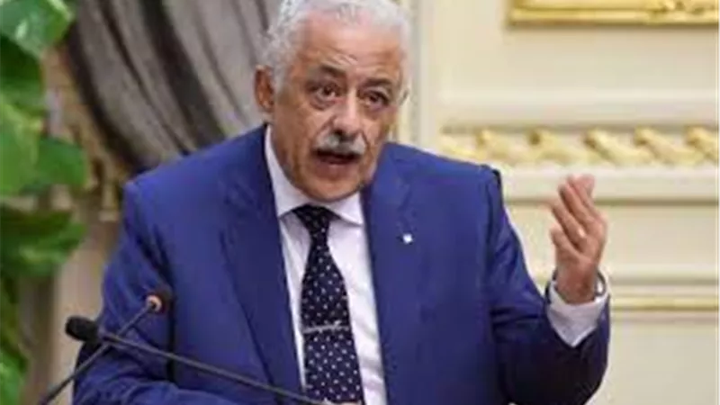 وزير التعليم يحسم الجدل.. حقيقة إغلاق المدارس في رمضان