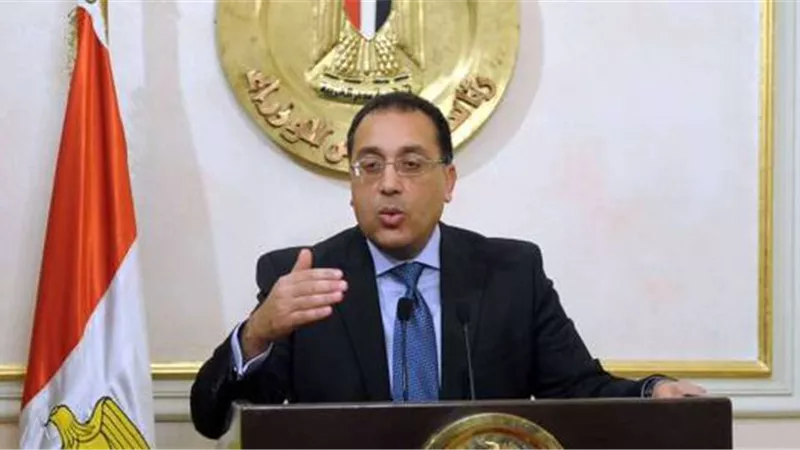 مواعيد وغرامات .. إجراءات حكومية جديدة بسبب كورونا 