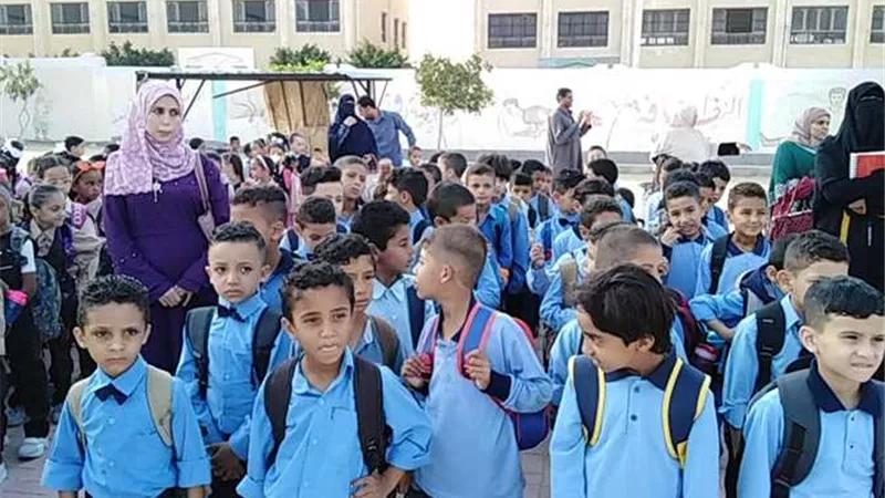 قرارات وتفاصيل جديدة .. الخطة الكاملة لشكل الدراسة ونظام الحضور بالمدارس 