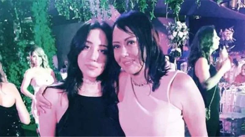 نجوت من أشياء كثيرة..ظهور جديد لابنة نهى العمروسي بعد فضيحة الفيرمونت