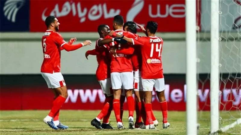 مفاجأة.. نجم الأهلي يطلب الرحيل