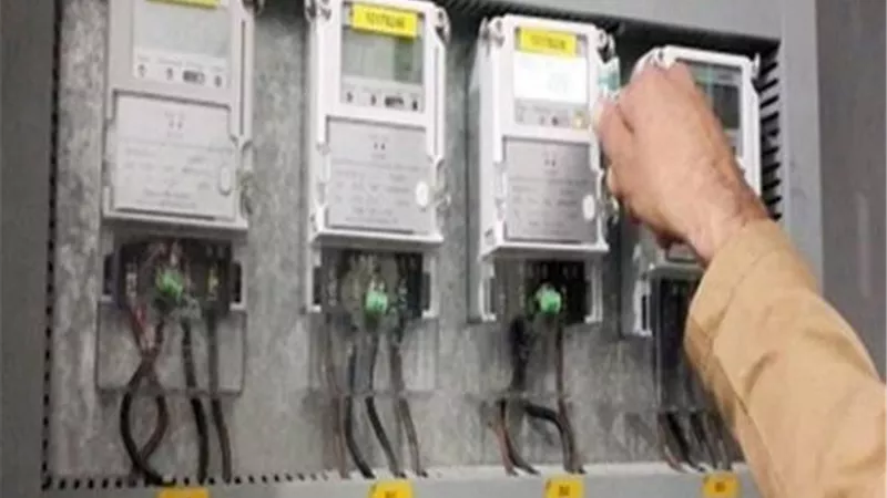 قبل تطبيق الأسعار الجديدة للكهرباء .. احذر هذه الأفعال تقودك لدفع 10 آلاف جنيه والحبس 