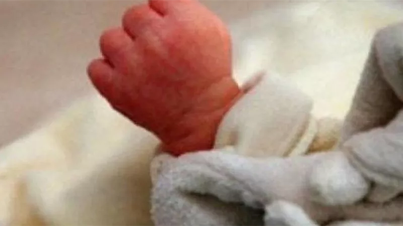 قلبها حجر..تطورات صادمة في قضية الأم المتهمة بقتل رضيعها