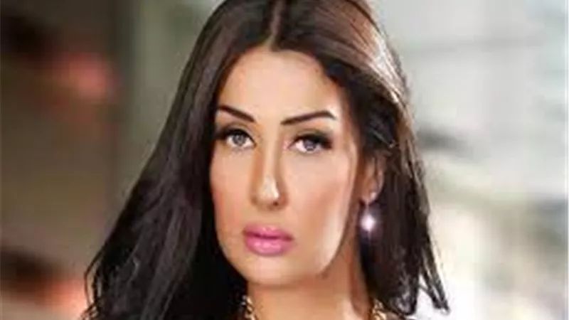 ليه عملتي كده؟..غادة عبد الرازق تصدم جمهورها بنيو لوك جديد | شاهد