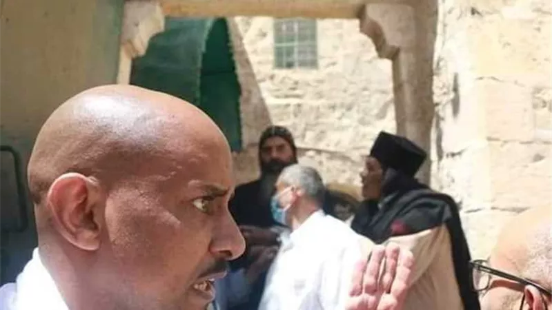 معركة كبيرة.. التفاصيل الكاملة لاقتحام إثيوبيون دير السلطان المملوك للكنيسة المصرية في القدس | شاهد