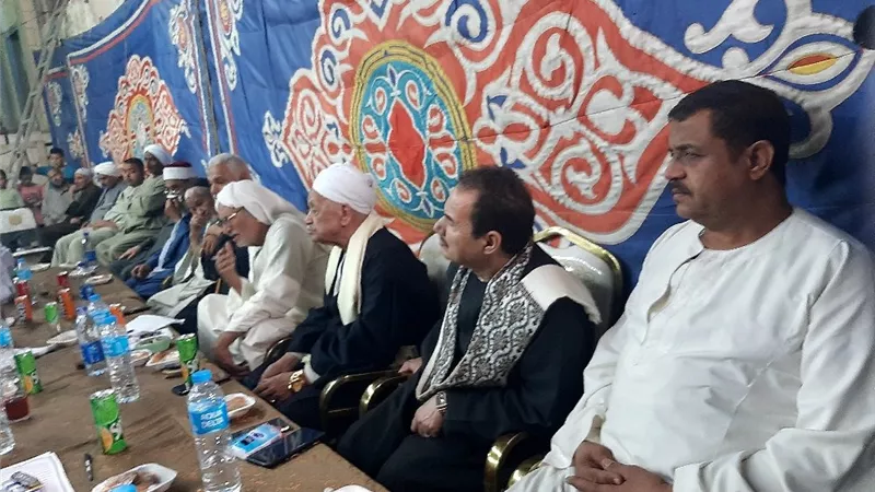بحضور الجهات الأمنية..إنهاء خصومة بين ثلاث عائلات بمركز الصف جنوب الجيزة
