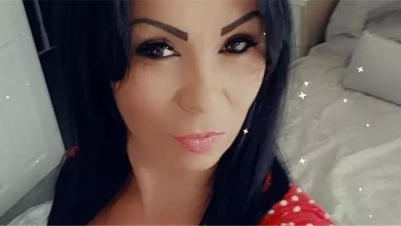 كيد النساء..سيدة تسحل أخرى وجدتها في الفراش مع زوجها السابق 