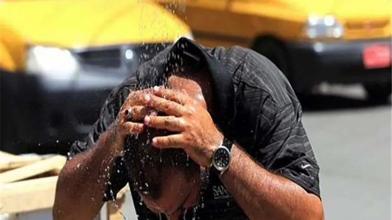 لا تخرجوا من المنزل..الأرصاد تحذر من حالة الطقس غدا الثلاثاء 4-5-2021