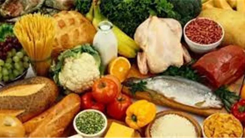 بينها الطماطم.. 7 أطعمة قد تسبب التسمم في تلك الحالات