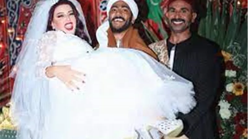 ماذا قال لها؟.. سمية الخشاب تكشف كواليس ما دار بينها وأحمد سعد في لقطة الموسم | شاهد 