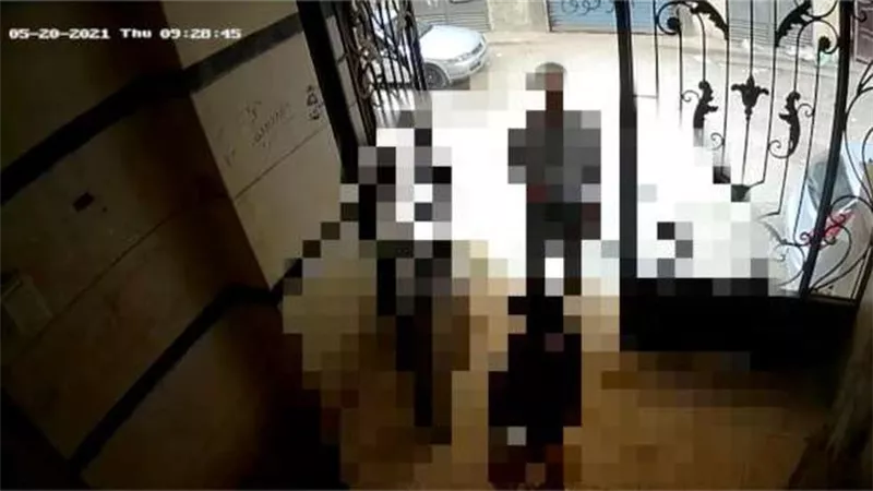 حضنها بحجة مثيرة والفيديو فضحه..القصة الكاملة للتحرش بطفلة الطالبية