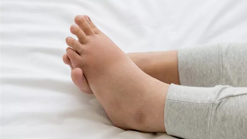 مجابش غير 60 ألف جنيه ..اعترافات صادمة للمتهم ببيع طفله
