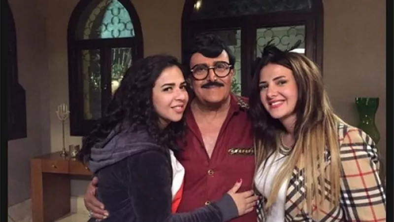 فيديو نادر صادم.. منجم يتنبأ بمصير ابنتي سمير غانم قبل إنجابهما | شاهد