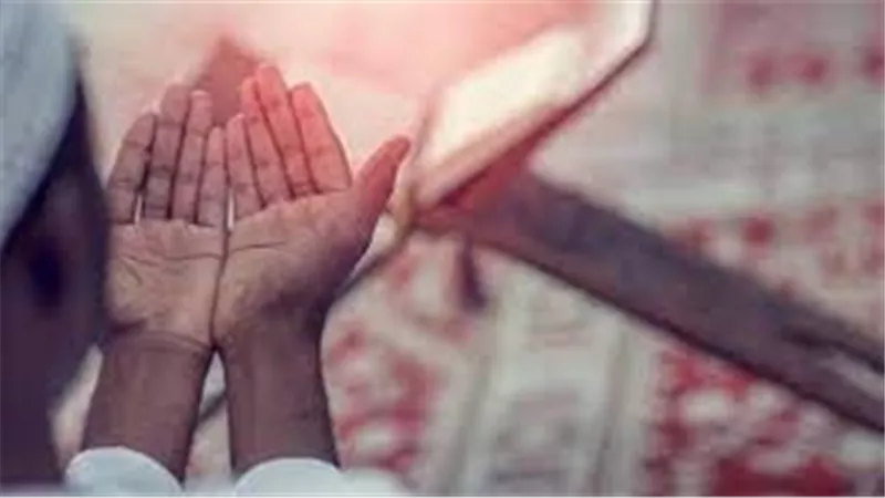 داوم عليها.. 12 كلمة تكفيك هم الدنيا 