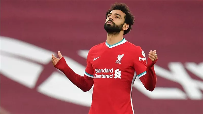بعد عرض باريس سان جيرمان.. ليفربول يحسم قراره بشأن مستقبل محمد صلاح