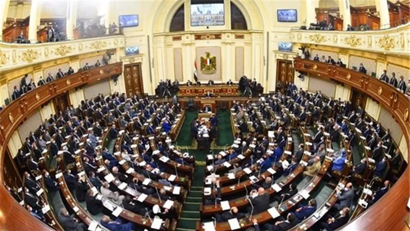 هذا ما فعله رئيس البرلمان .. نائب يحلف بالطلاق 3 مرات ويشبه وزير المالية بالنبي يوسف
