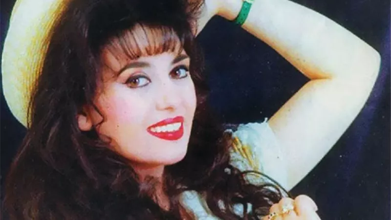 قمر زي ما انتي..أحدث ظهور للفنانة المعتزلة جيهان نصر مع ابنتها | شاهد