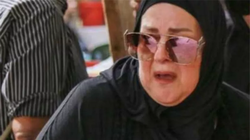 للأسف.. عمرو وهبة يعلن تطورات صادمة في حالة دلال عبد العزيز
