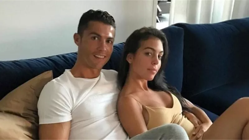 بعد الخسارة في يورو 2020.. هذا ما فعلته جورجينا مع رونالدو | شاهد