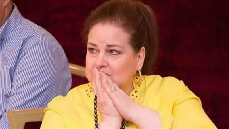 ادعوا لها..شرط وحيد لخروج دلال عبد العزيز من المستشفى