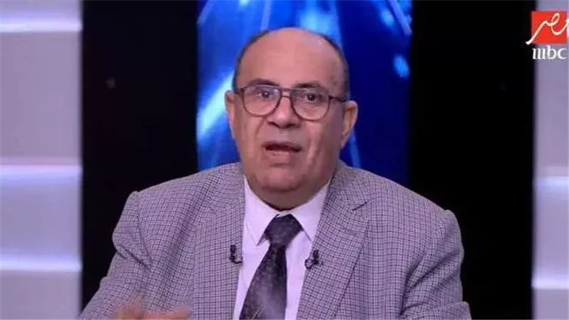  من أزمة قيام الليل إلى هتعملي نفسك دكتورة.. مبروك عطية يكشف أغرب حالات الطلاق 