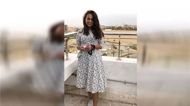 حكاية فستان هز جامعة.. هل يعاقب المتنمرين على فتاة الفستان بجامعة طنطا؟