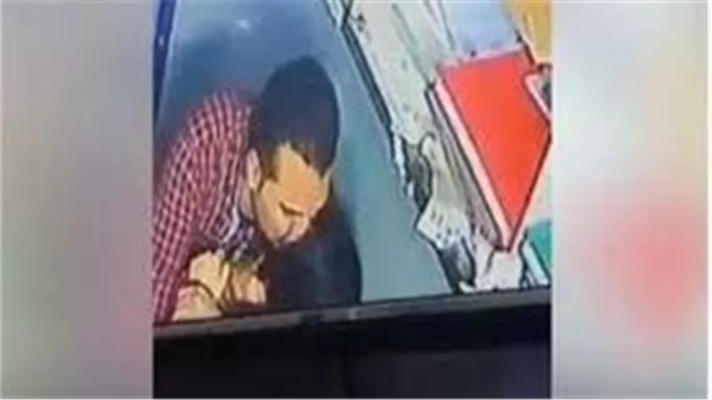 خوفا من سجن والدتها 20 جنيها أجر الضحية.. تفاصيل صادمة لمتحرش نيابة المرور
