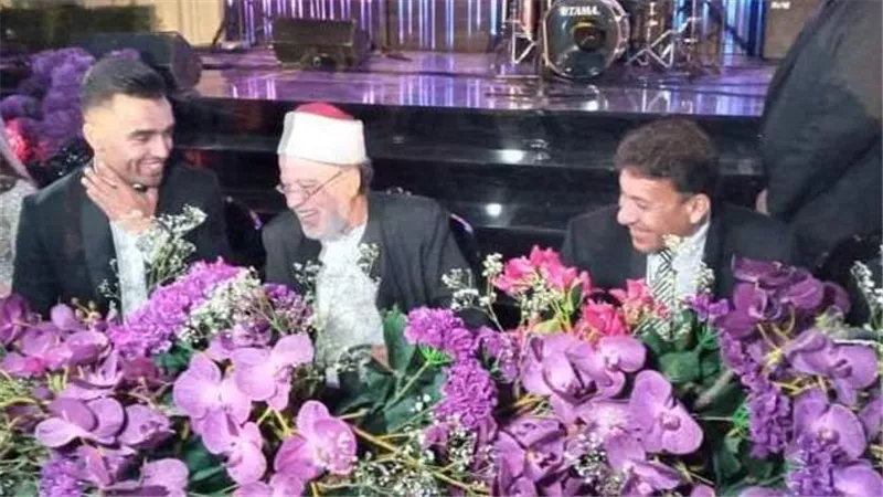 بعد ما كتب كتابه.. يوسف أوباما يدخل في نوبة بكاء | شاهد