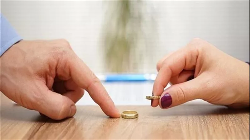 هل يجوز للمرأة الحلف بالطلاق على زوجها؟.. الإفتاء ترد