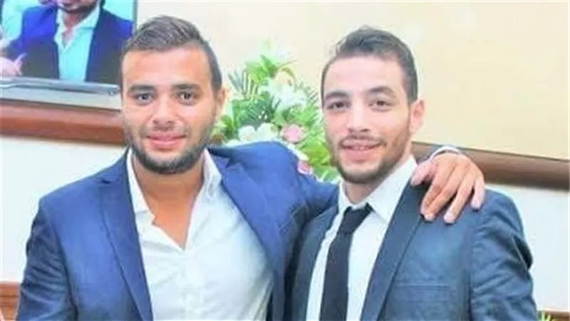مع والدته..آخر ظهور للمطرب الشاب كريم صبري قبل وفاته بالغرق