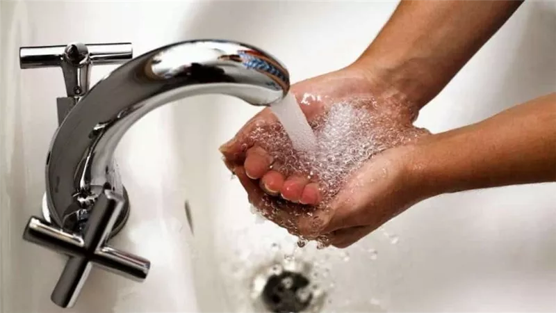 أمين الفتوى يحسم الجدل..هل يجوز الوضوء فى الحمام عاريا ؟