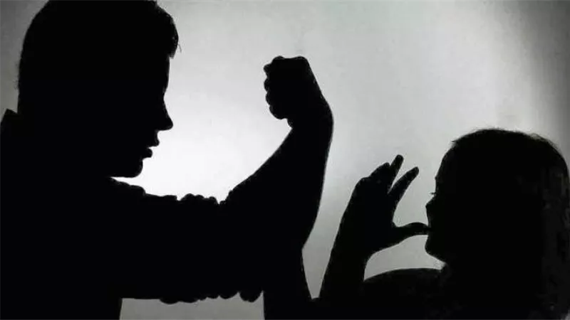  الإفتاء تجيب..ما حكم الدين في الزوجة التي تسيئ معاملة زوجها؟