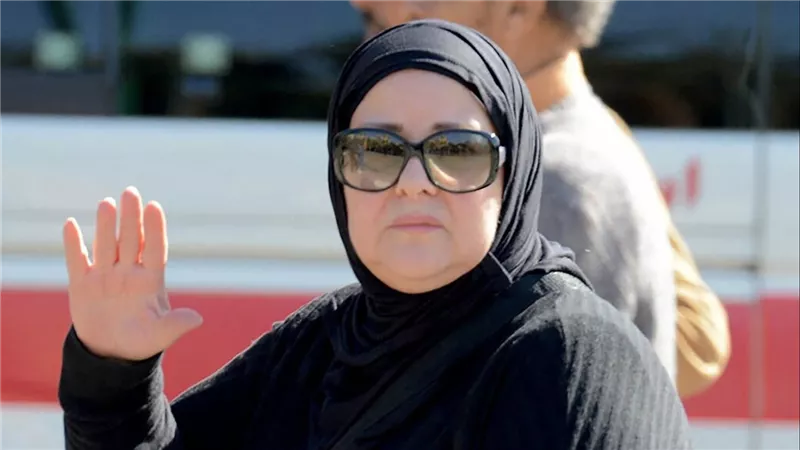 تشعر برحيله.. دلال عبدالعزيز تسأل عن سمير غانم