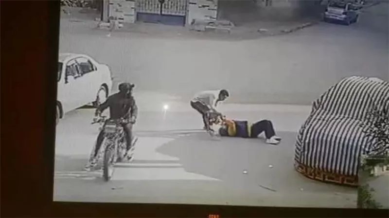 شقيق نائب بالبرلمان.. تفاصيل مثيرة سحل سيدة في مدينة نصر ومحاولة تعريتها | شاهد