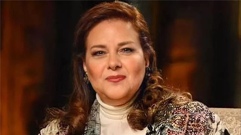 على الأجهزة وتعاني من هذا الأمر..تطورات جديدة في حالة دلال عبد العزيز الصحية | شاهد