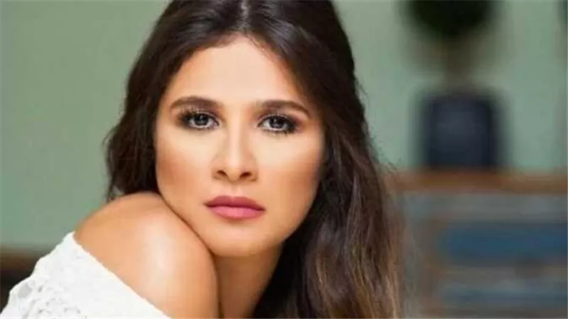  مش سحر أسود.. شقيق ياسمين عبد العزيز يكشف آخر تطورات حالتها الصحية