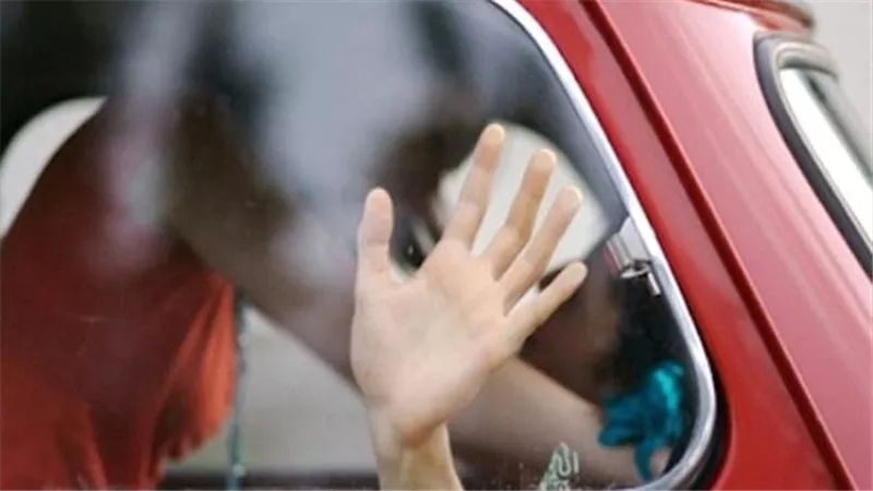 علاقة حتى الموت.. فيديو يكشف اللحظات الأخيرة في حياة سائق أوبر وصديقته