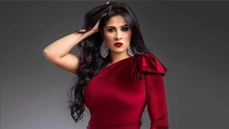 تعاني من البطانة المهاجرة.. تفاصيل جديدة عن الحالة الصحية لـ ياسمين عبدالعزيز