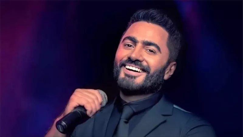 بيهتفوا بنحبك يا تيمو.. تامر حسني يتسبب فى غلق شوارع الساحل الشمالي للمرة الثانية| شاهد 